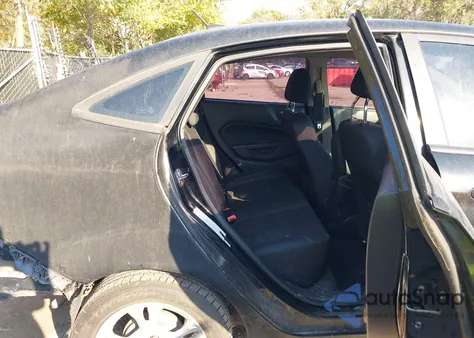 2016 Ford Fiesta Se z USA, uszkodzony, nr VIN 3FADP4BJ3GM151177